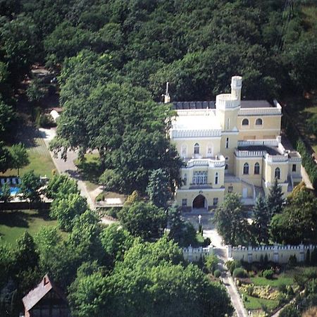 Sir David Balaton Castle Apartmanok بالاتونزيبيد المظهر الخارجي الصورة