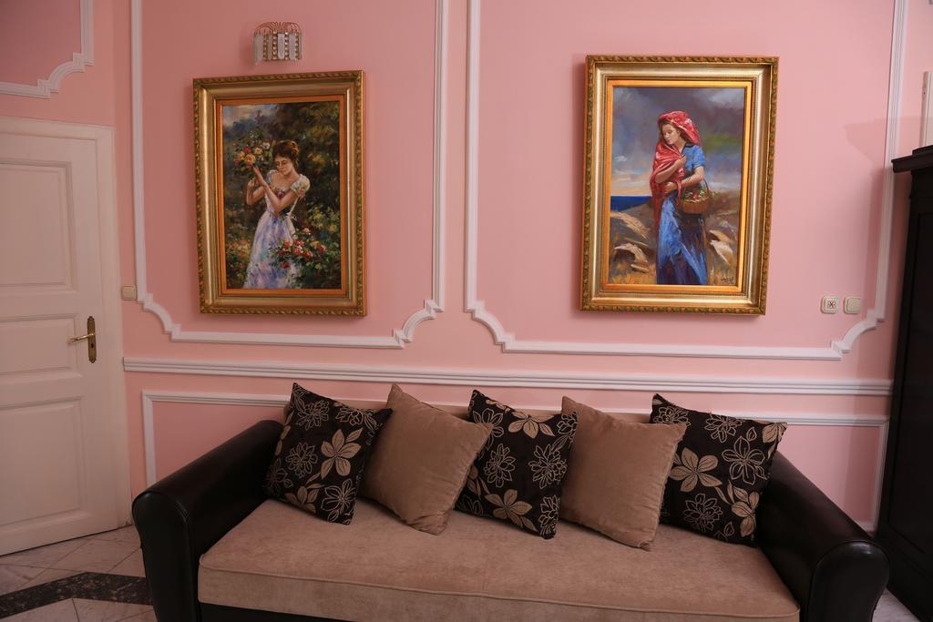 Sir David Balaton Castle Apartmanok بالاتونزيبيد المظهر الخارجي الصورة